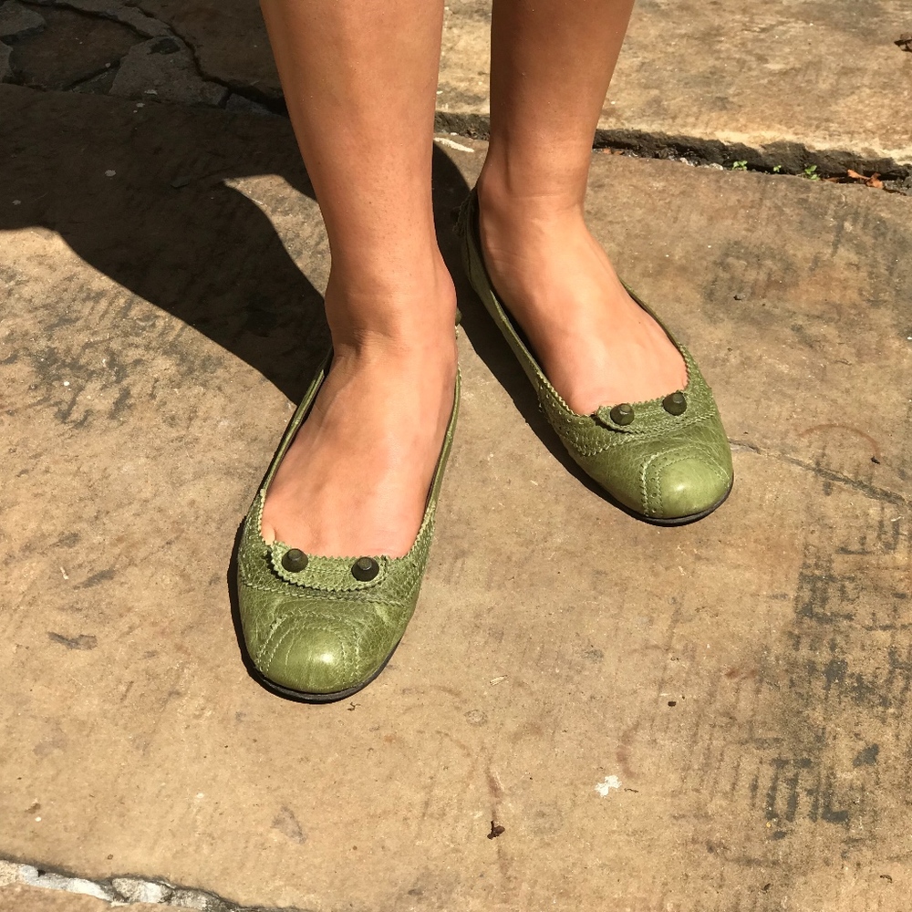 BALENCIAGA Arena Brogue Trim Ballet Flats